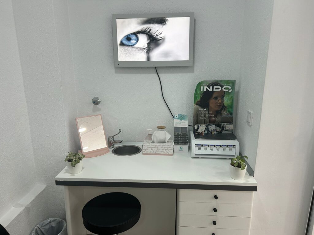 Lentes de contacto óptica Gasset 44
